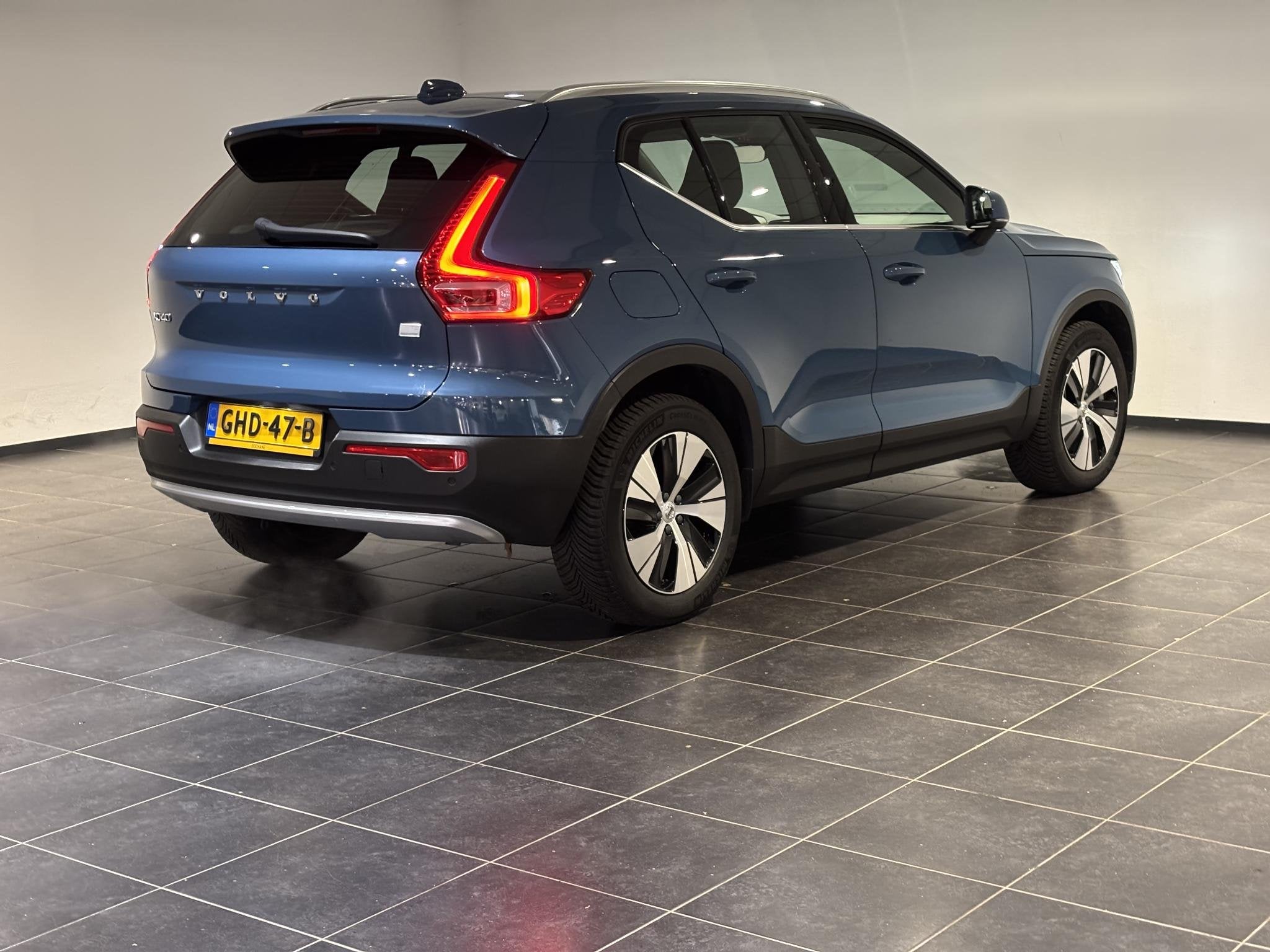 Volvo XC40 1.5 T5 Plug-in hybrid Ultimate Bright | Apple Car, Auto's, Automatische klimaatregeling, Euro 6, 1712 kg, Blauw