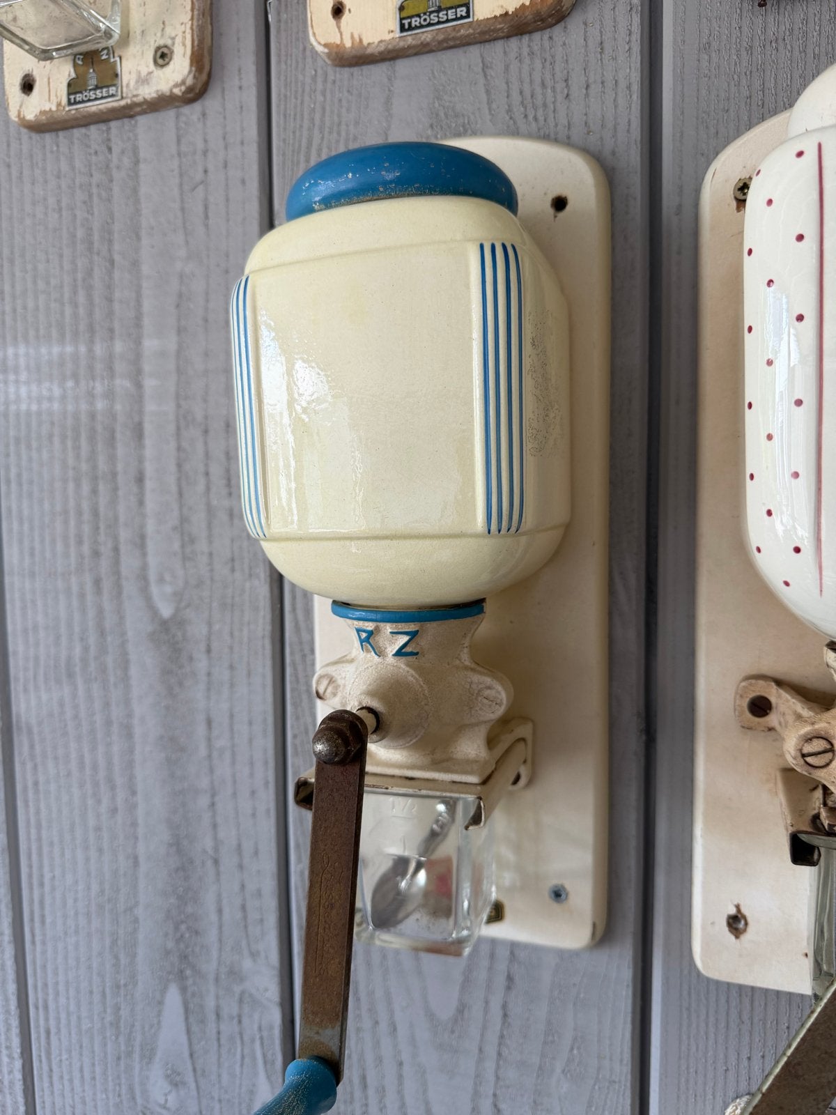 Vintage Zassenhaus Wandkoffiemolen - Crème/Blauw, Ophalen of Verzenden