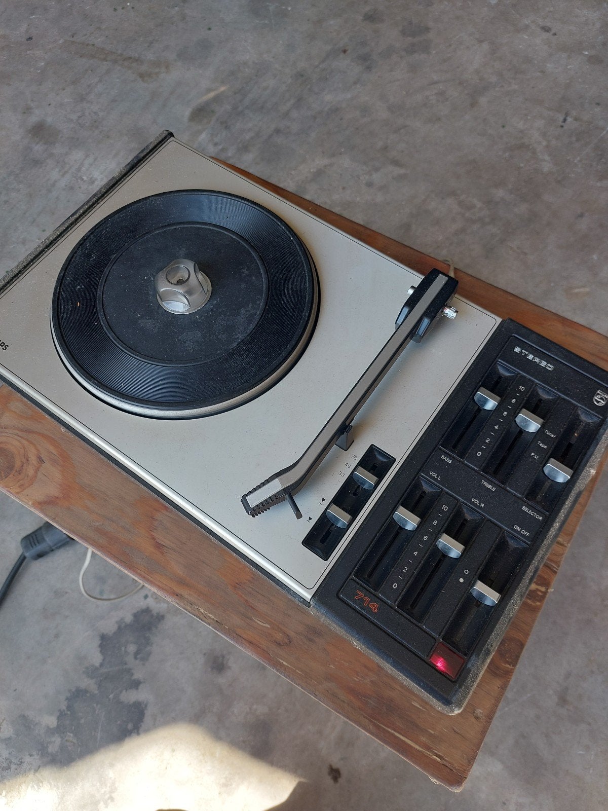Vintage Philips Platenspeler 714 Stereo - Werkt niet, Ophalen of Verzenden, Niet werkend, Platenspeler, Philips