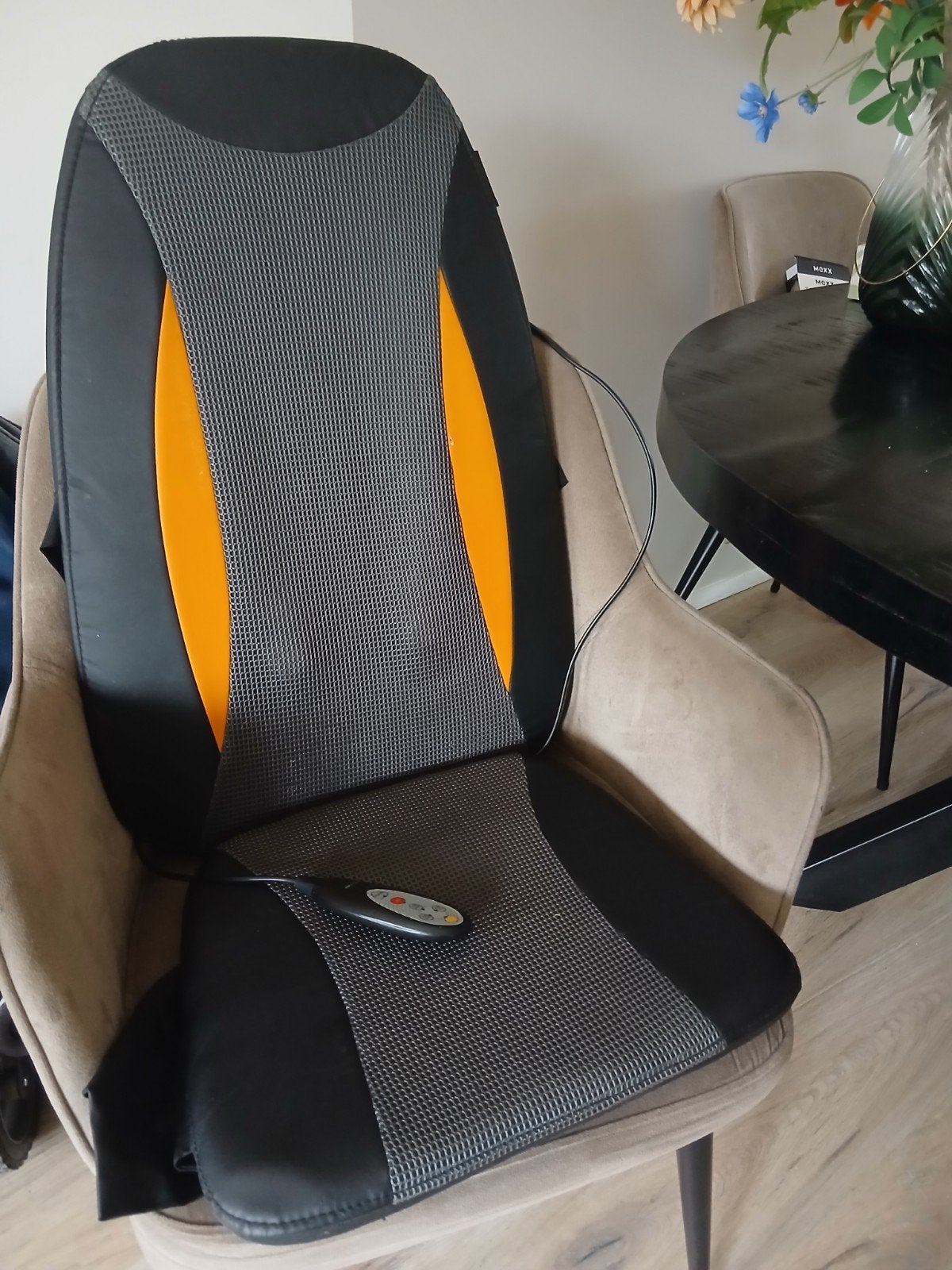Medisana Shiatsu massagekussen rugleuning met warmtefunctie, Ophalen, Zo goed als nieuw, Massagestoel of Kussen