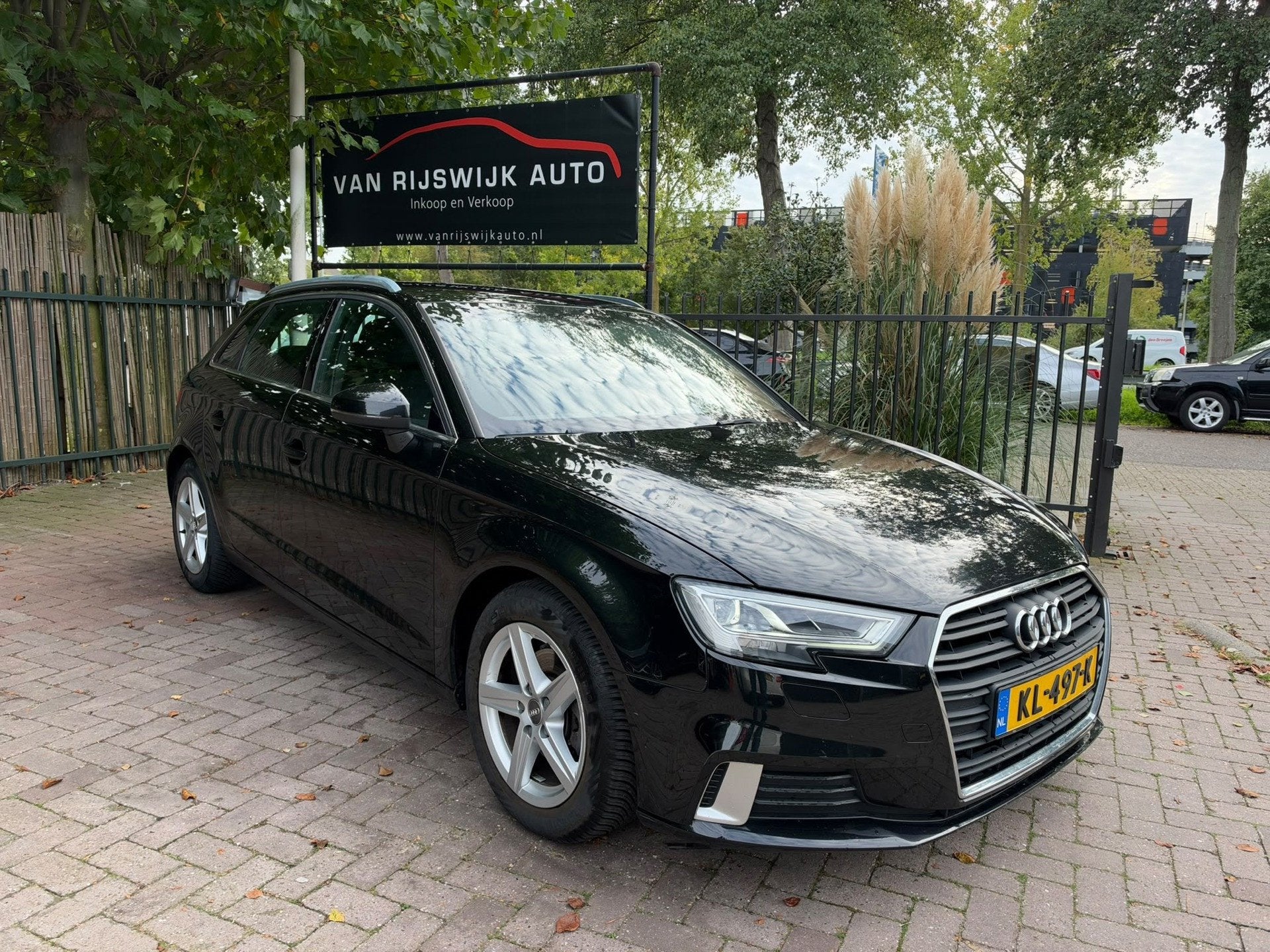 Audi A3 Sportback 1.6 TDI Sport Lease Edition Xenon Nav Clim, Auto's, Gebruikt, 4 cilinders, Zwart, Origineel Nederlands
