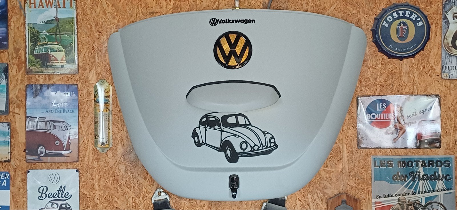 Unieke VW Kever Motorklep Wandlamp decoratie Mancave, Ophalen of Verzenden, Zo goed als nieuw, Metaal