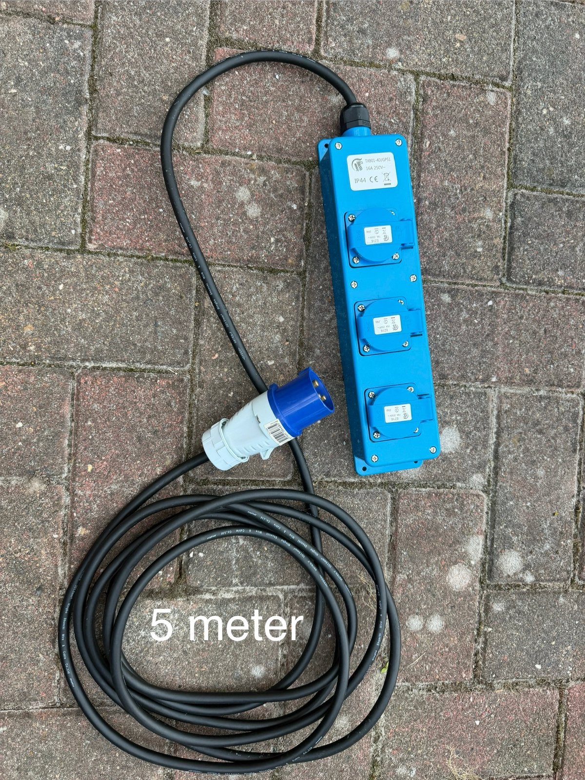 3-voudige CEE stekkerdoos met 5 meter snoer, Ophalen of Verzenden, Zo goed als nieuw