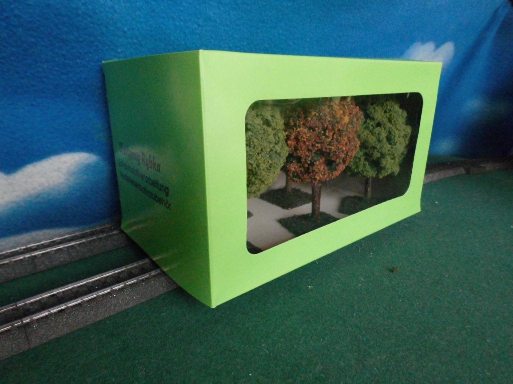 5 prachtige groene loofbomen 11/13cm met echt houten stammen, Overige merken, Wisselstroom, Natuur, Nieuw