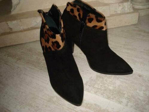 BLACK leren enkellaarzen met tijgerprint mt 39, Pumps, Verzenden, Zwart, BLACK