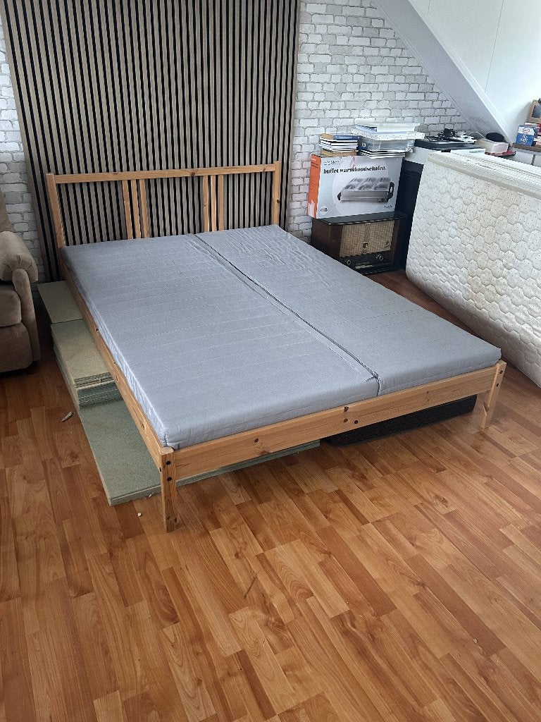 2 persoonsbed 140 x 200 cm, Huis en Inrichting, Slaapkamer | Bedden, Ophalen, IKEA bed en matras, Gebruikt, Beige