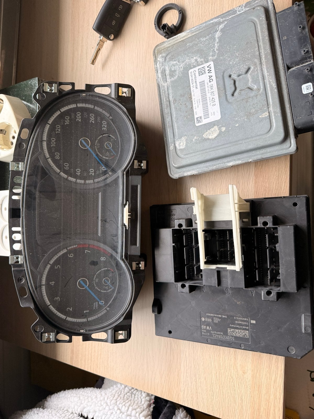 Complete sleutelset Golf 7R: teller, BCM, ECU, 2 sleutels, Auto-onderdelen, Ophalen, Gebruikt, Volkswagen