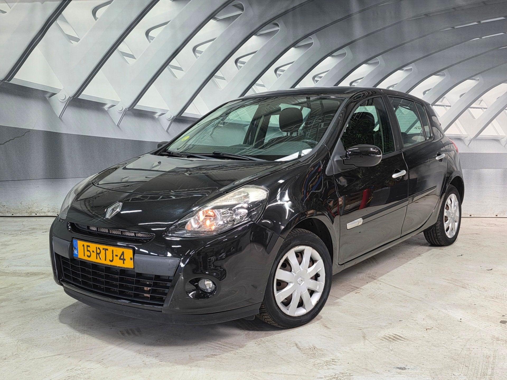 Renault Clio 1.5 dCi Collection, Auto's, Renault, Voorwielaandrijving, Euro 5, Gebruikt, 4 cilinders