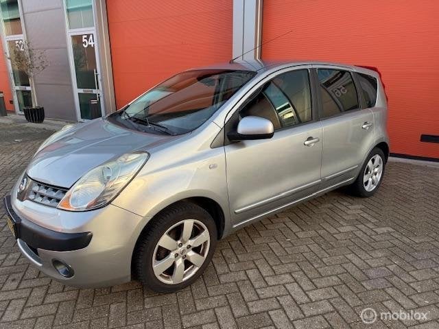 Nissan Note 1.6 First Note 184.000 KM NAP-APK 09-2027-AIRCO, Auto's, Voorwielaandrijving, Dealer onderhouden, Gebruikt, Zwart