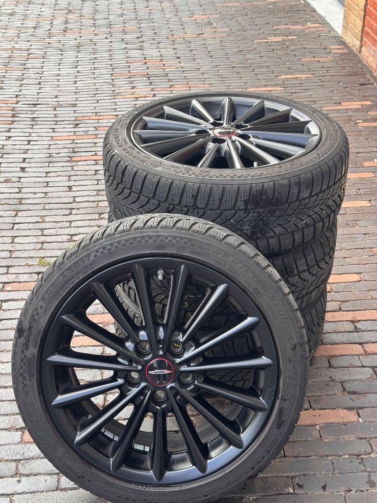 Originele MINI JCW Multi-Spoke 505 17” winterset F55/56/57, Auto-onderdelen, Ophalen, Gebruikt, Banden en Velgen, 17 inch