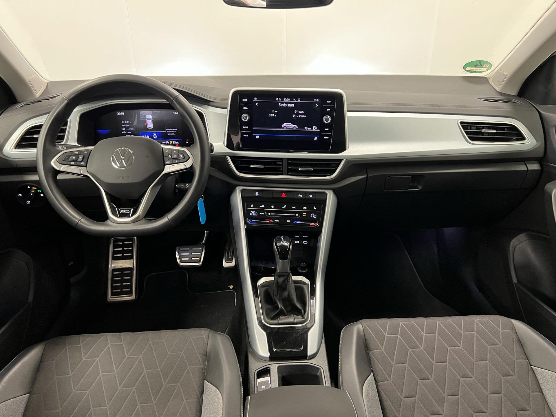 Volkswagen T-Roc 1.5 TSI 150PK AUTOMAAT / GOAL EDITION / H.L, Auto's, Volkswagen, 4 cilinders, 150 pk, Bedrijf, SUV of Terreinwagen