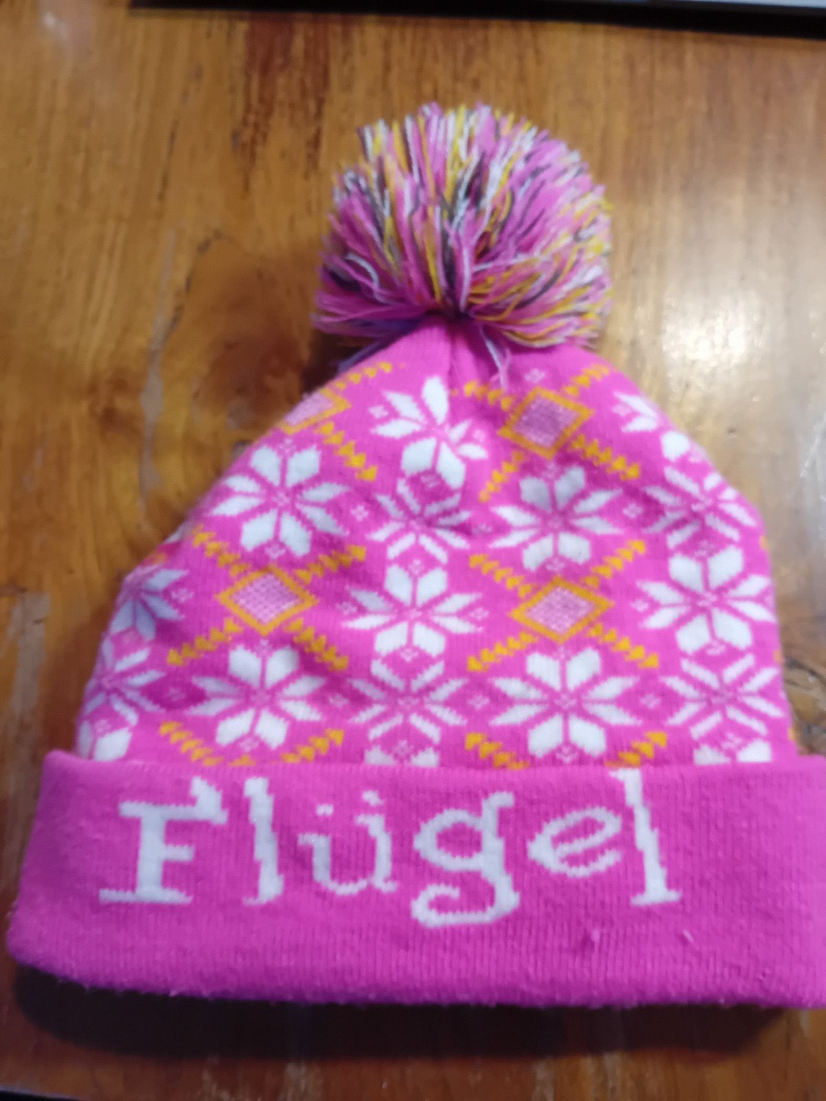 Roze Flügel muts met pompon, Maat 38/40 (M), Ophalen of Verzenden, Zo goed als nieuw, Flügel