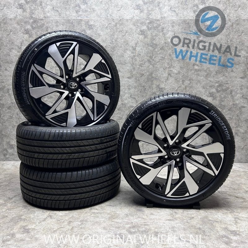 18 inch originele velgen + zomerbanden Toyota Auris Corolla