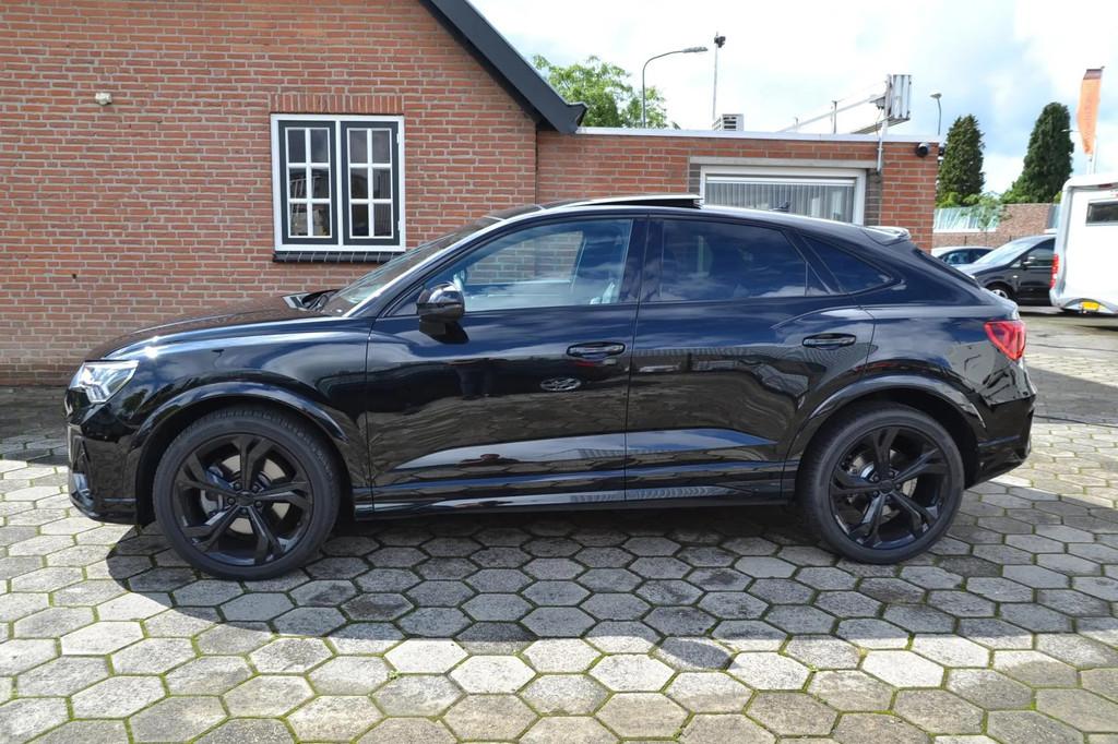 Audi Q3 Sportback 45 TFSI Quattro S Edition One - Black-Line, Auto's, Gebruikt, Zwart, 4 cilinders, 1984 cc
