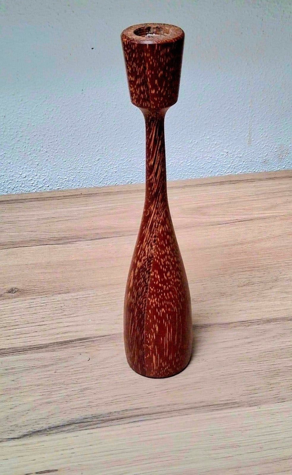 Massief teakhouten Deense kandelaar., Ophalen of Verzenden, Kandelaar
