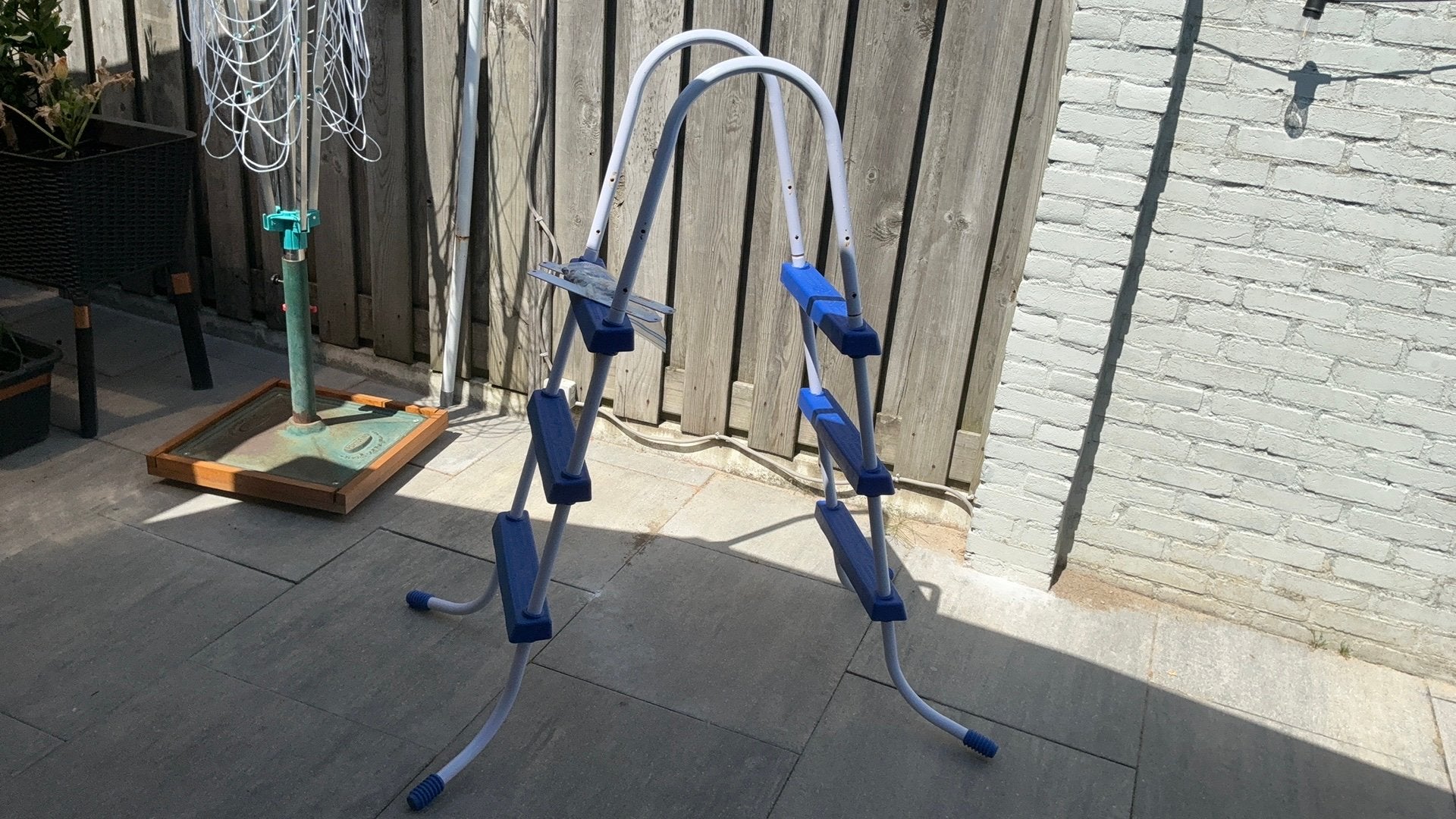 Trap voor het zwembad, Ophalen, Gebruikt