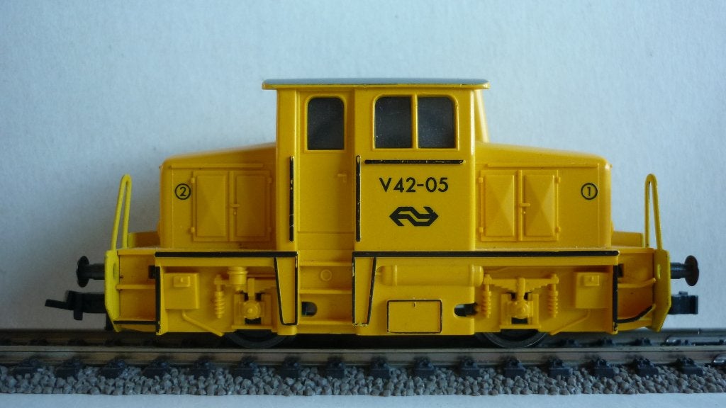Fleischmann H0 V 42-05 diesel locomotief, Gebruikt, Fleischmann, Ophalen of Verzenden, Analoog