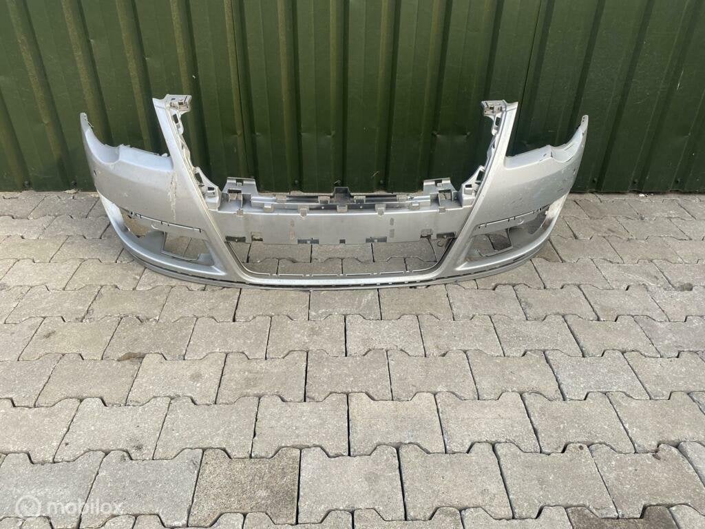Voorbumper volkswagen passat 3c 3c0807221 Origineel