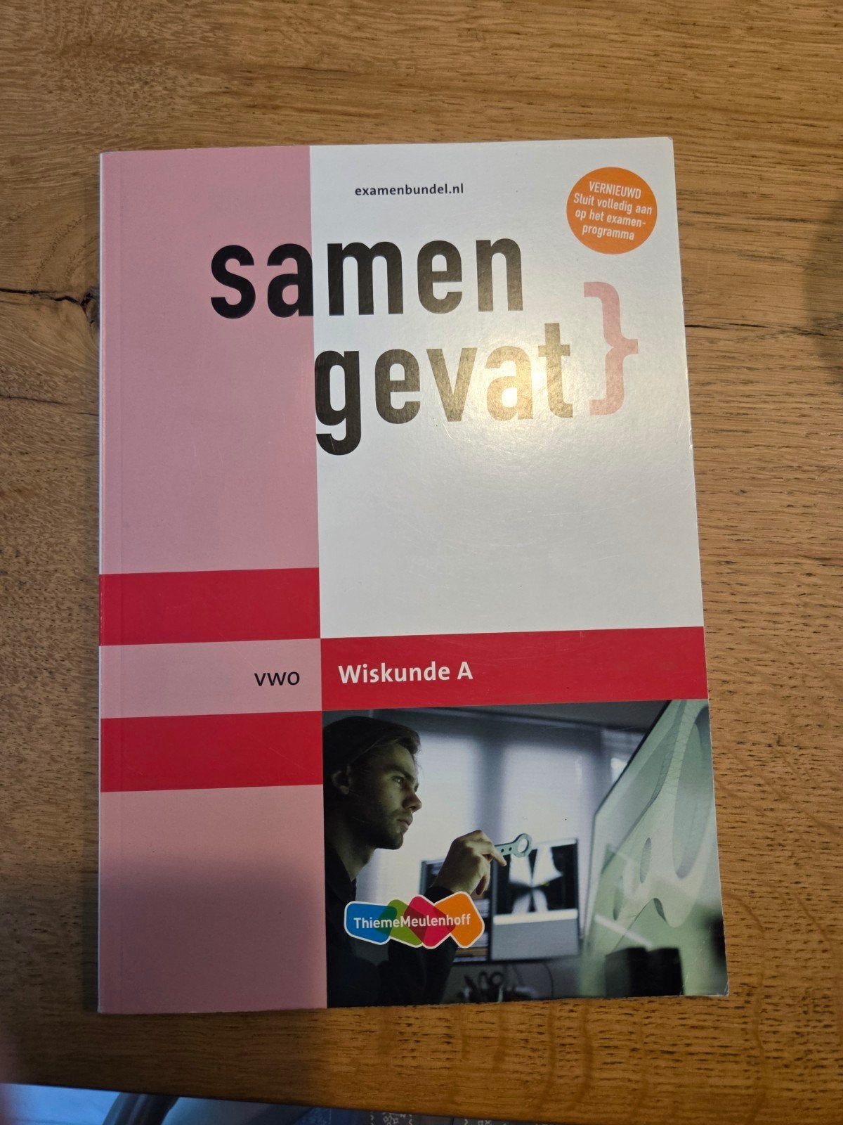 examenbundel vwo Wiskunde A, Boeken, Ophalen of Verzenden, Zo goed als nieuw, VWO, Nederlands