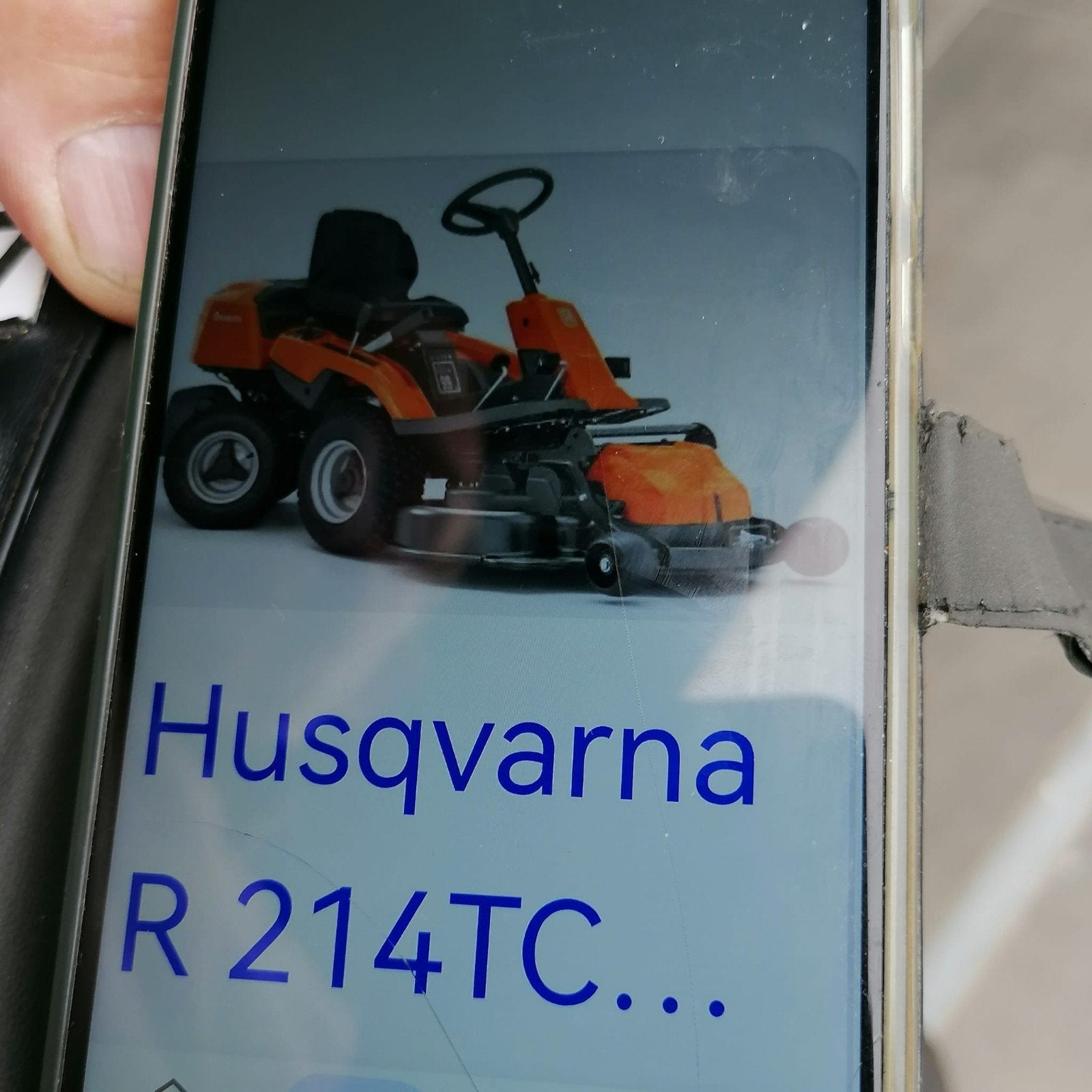 Husqvarna R 214TC zitmaaier met aanhanger en veegmachine, Ophalen, Cirkelmaaier, Zo goed als nieuw, Benzine-grasmaaier
