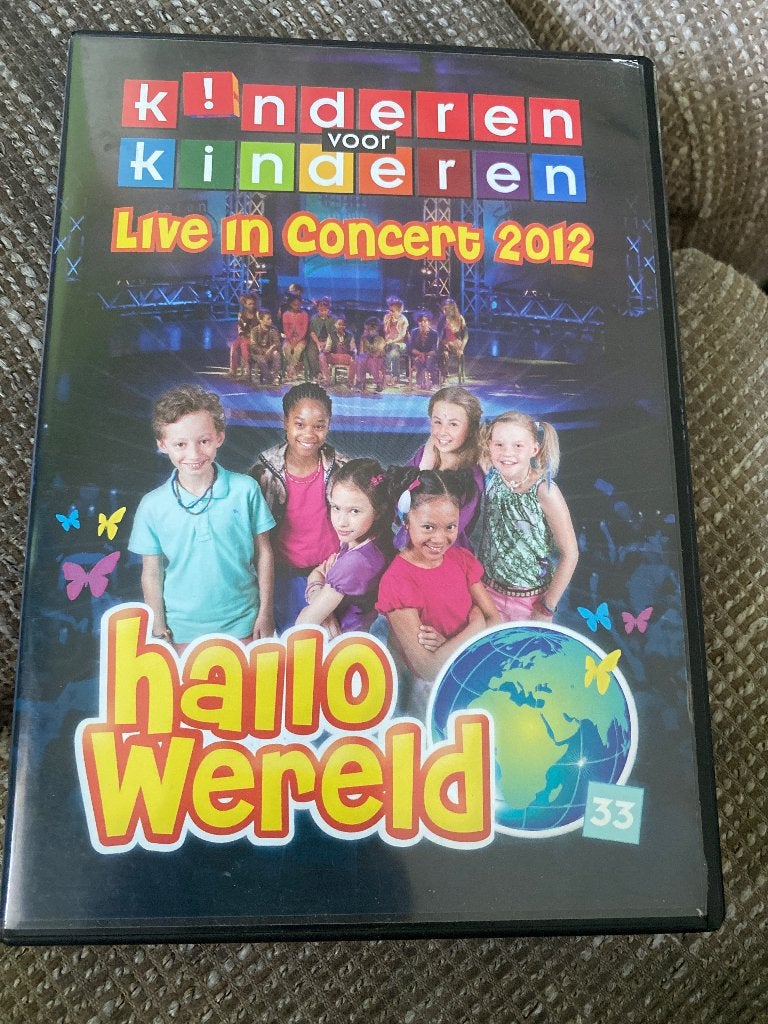 Kinderen voor Kinderen 33: Hallo Wereld Live in Concert 2012, Inclusief boekje, Show, Alle leeftijden, Zo goed als nieuw
