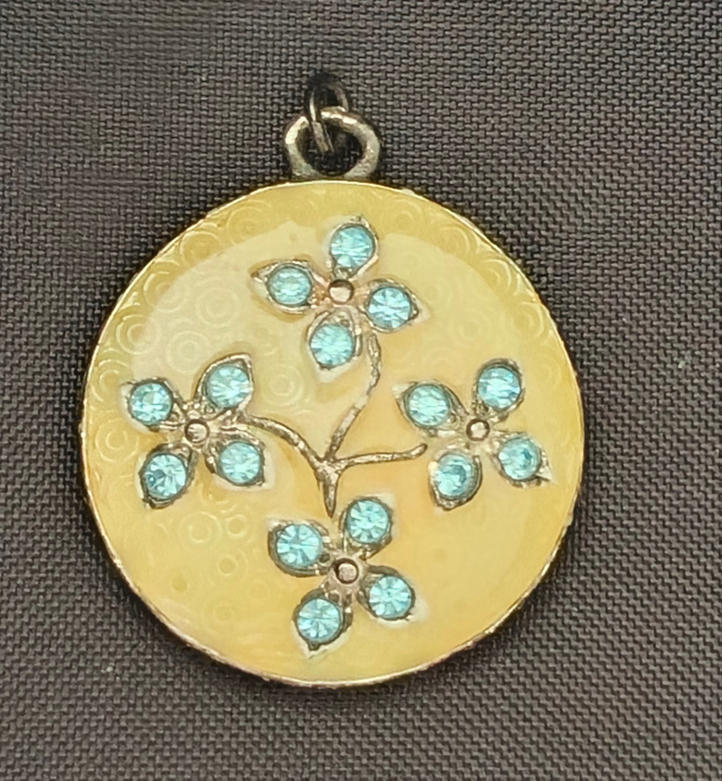 Vintage Medaillon Hanger met Blauwe Strass Bloemen, Verzenden, Zo goed als nieuw, Blauw, Overige materialen