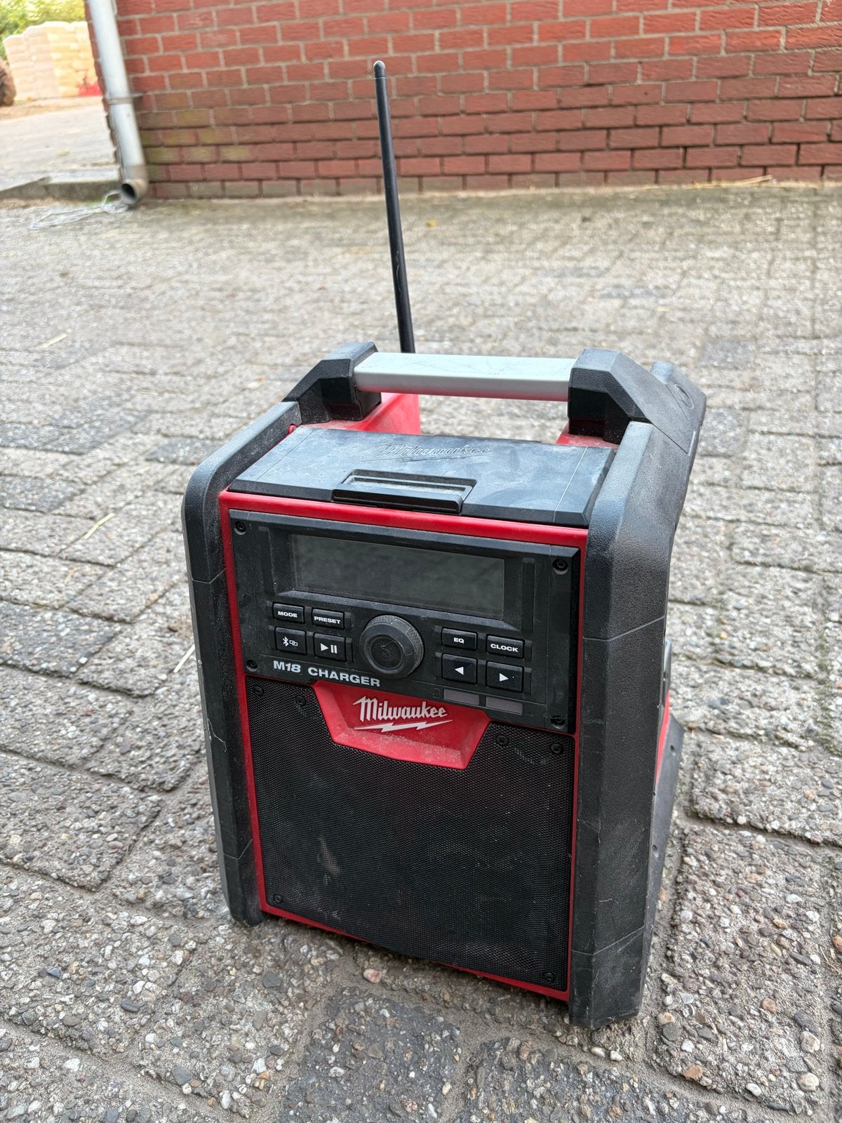 Milwaukee M18 Bouwradio, Ophalen, Gebruikt, Bouwradio