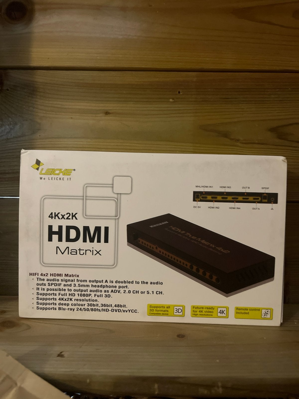 LEICKE 4x2 HDMI Matrix - Nieuw in originele verpakking, Ophalen of Verzenden, Nieuw, Minder dan 2 meter, Overige kabels
