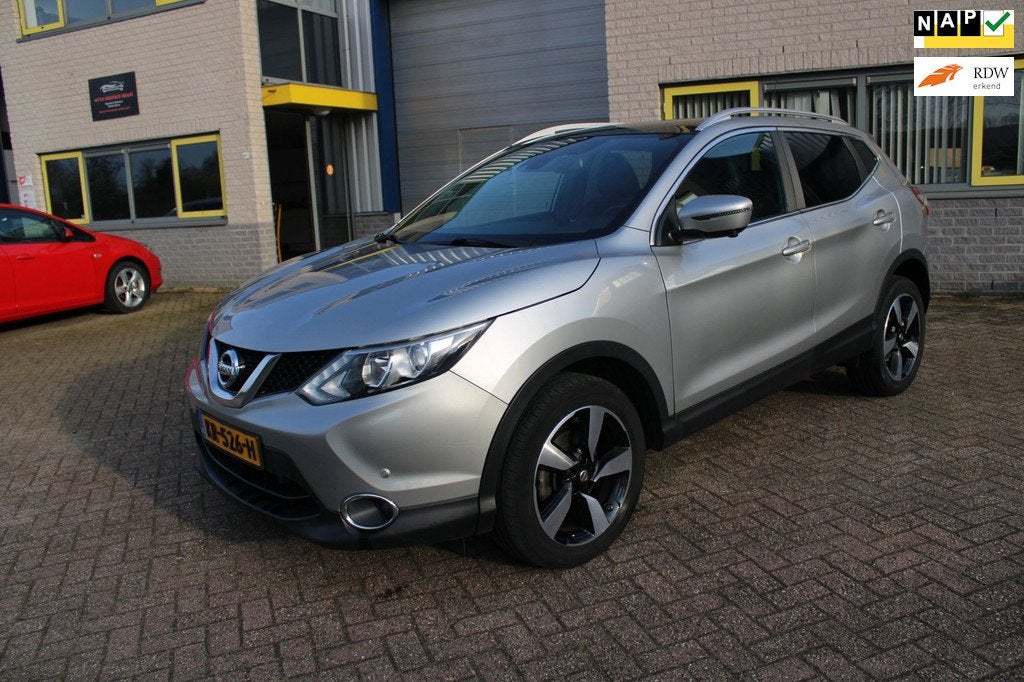 Nissan Qashqai 1.2 N-Vision automaat | full options | pano, Auto's, Nissan, Gebruikt, 4 cilinders, 116 pk, Origineel Nederlands