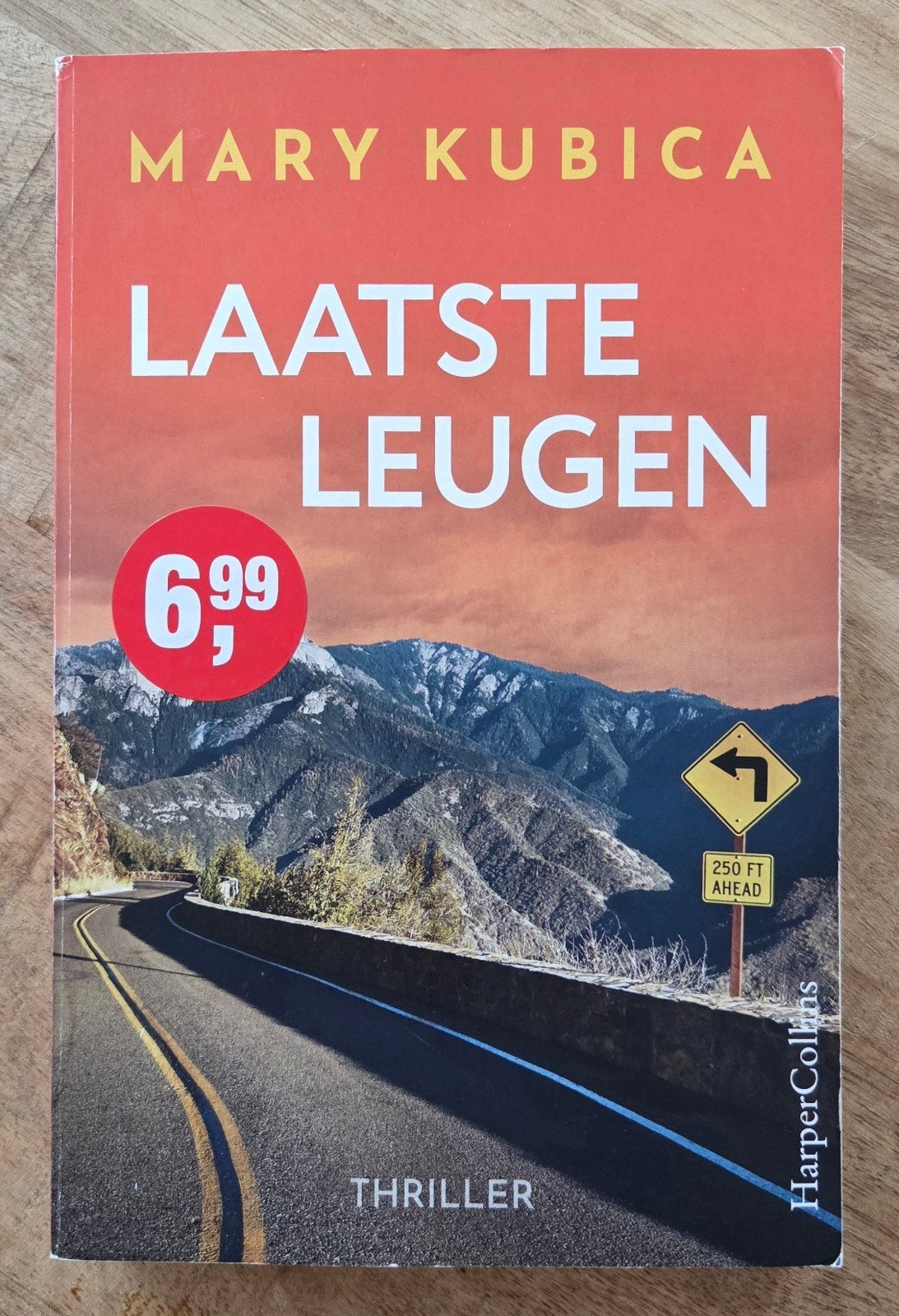 Mary Kubica  - Laatste leugen, Boeken, Ophalen of Verzenden, Zo goed als nieuw, Mary Kubica