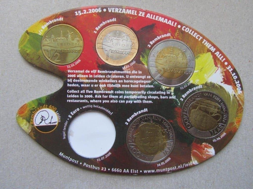 Leiden 2006 set stedentokens Rembrandt in originele houder, Postzegels en Munten, Ophalen of Verzenden, Overige materialen, Nederland