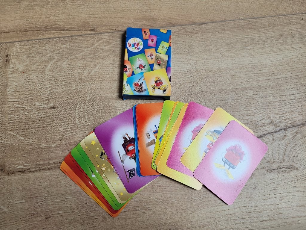 MCDONALD'S Happy Meal kaart spelletje ~ HH8902, Hobby en Vrije tijd, Gezelschapsspellen | Kaartspellen, Ophalen of Verzenden, Gebruikt