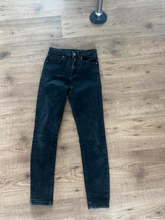 Zwarte Skinny jeans, Ophalen of Verzenden, Zo goed als nieuw, Blauw, W28 - W29 (confectie 36)