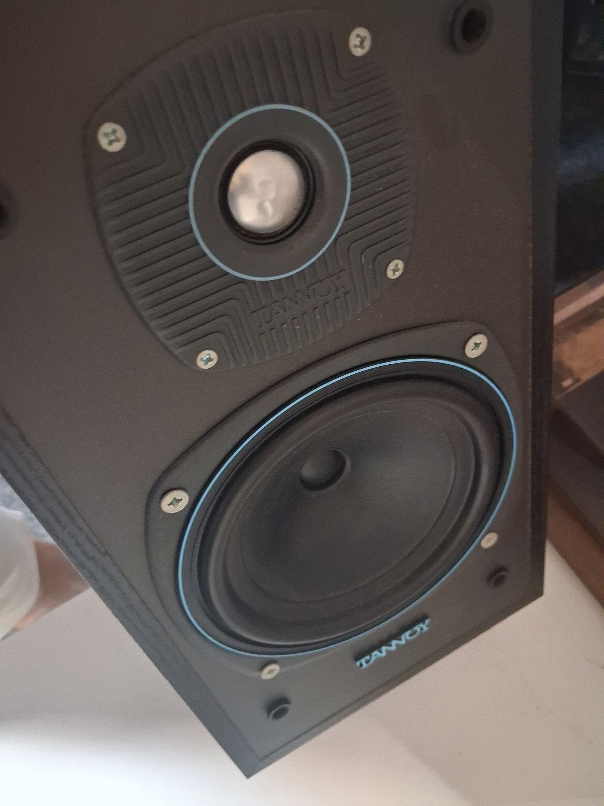 Tannoy E11 Luidsprekers - Compact en Krachtig Geluid, Overige merken, Gebruikt, Ophalen of Verzenden, Basreflex