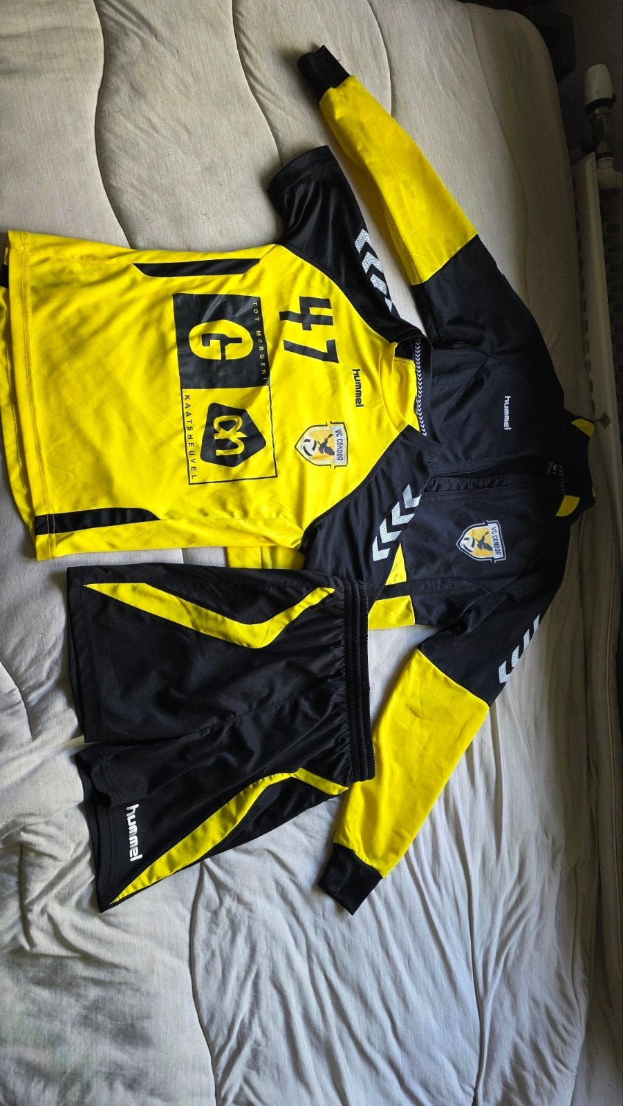 Hummel VC Condor Trainingspak Maat 140, Jongen of Meisje, Ophalen of Verzenden, Zo goed als nieuw, Setje