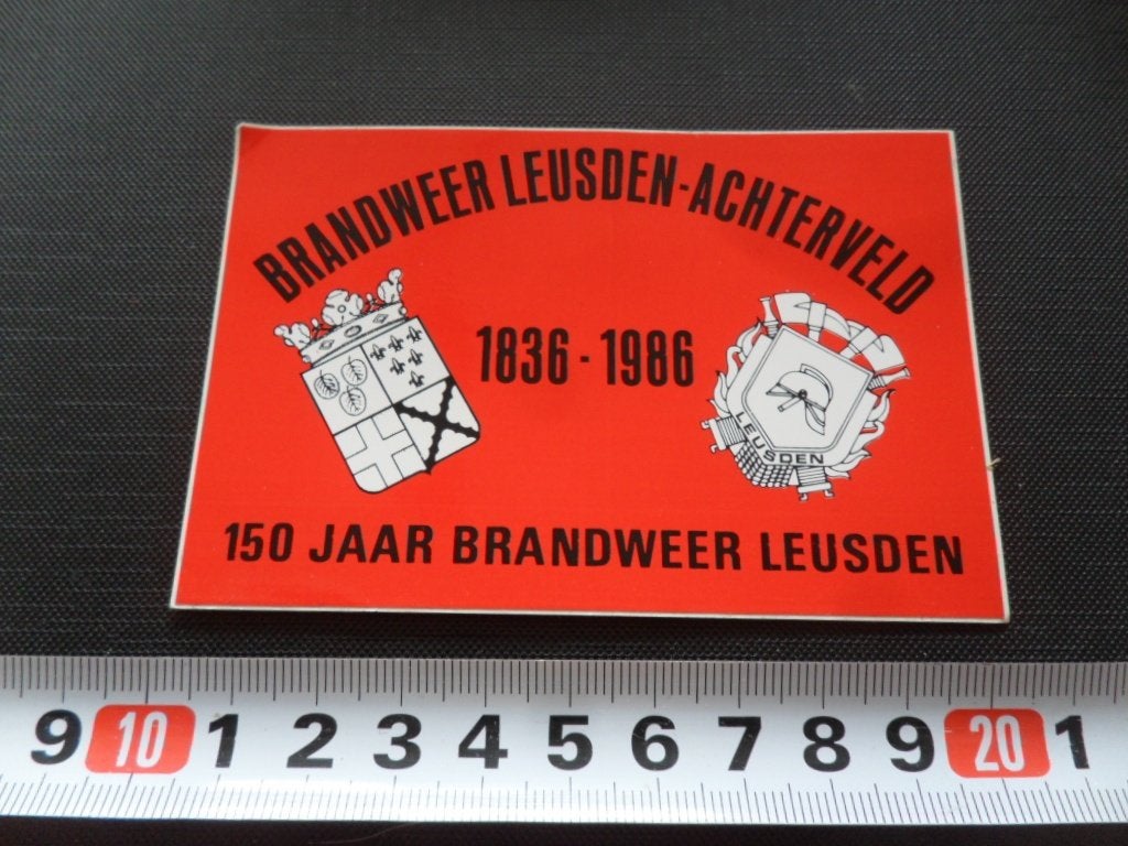 sticker brandweer leusden achterveld 1986 150 jaar leusden *, Ophalen, Zo goed als nieuw