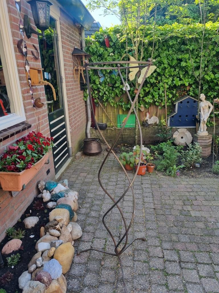 Smeedijzeren standaard voor  b.v. een hangingbasket, Ophalen, Overige typen