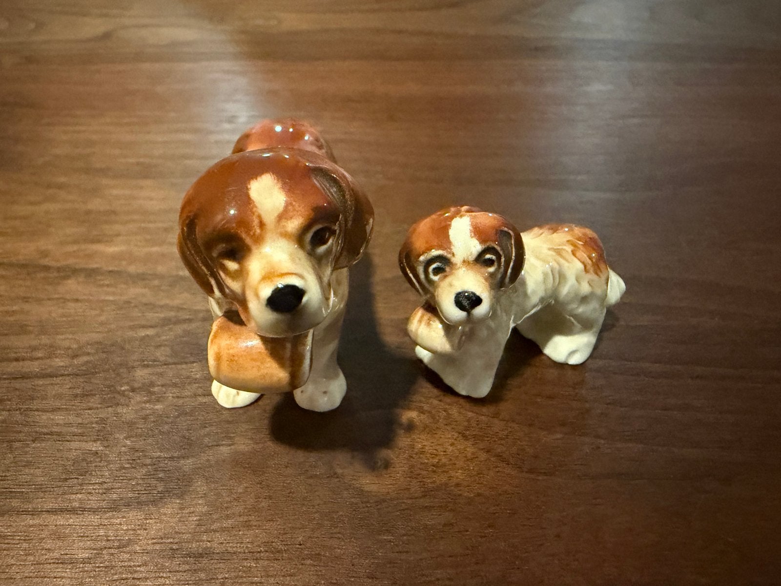 Goebel Beeldjes: Twee Schattige St. Bernhardshonden, Ophalen of Verzenden, Zo goed als nieuw, Dier