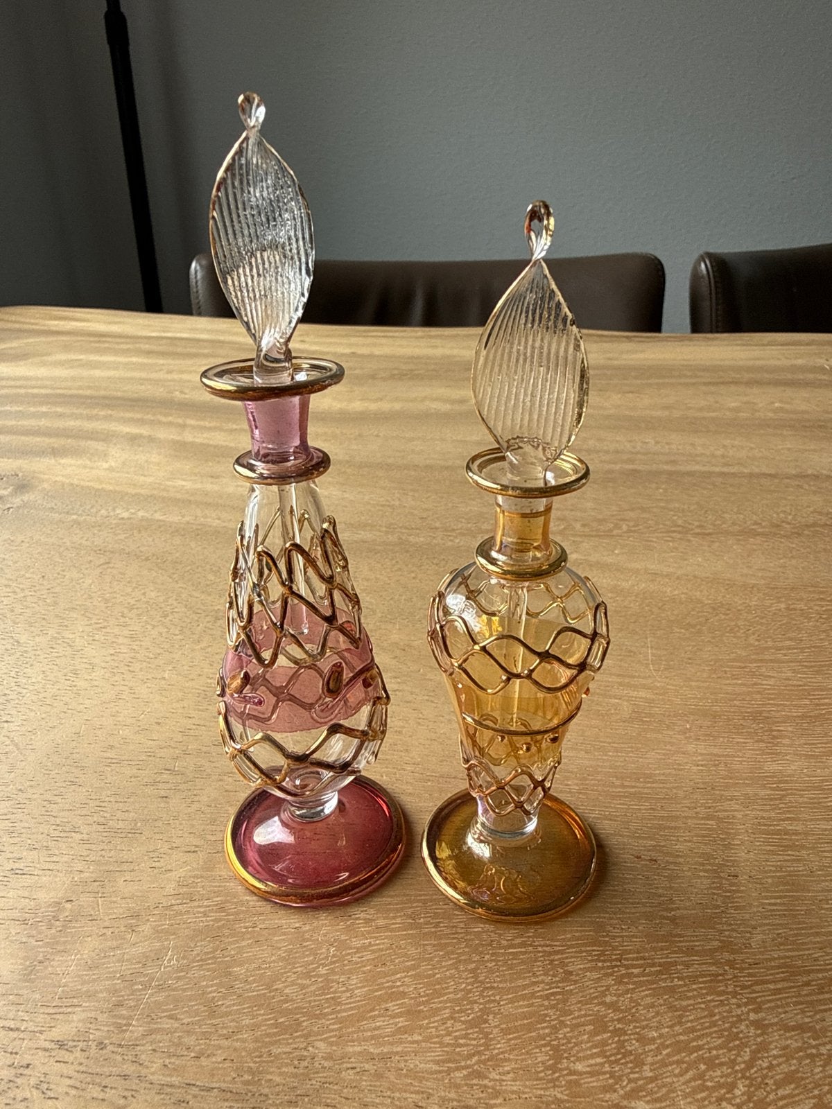 Twee Egyptische parfumflesjes, Antiek en Kunst, Ophalen of Verzenden