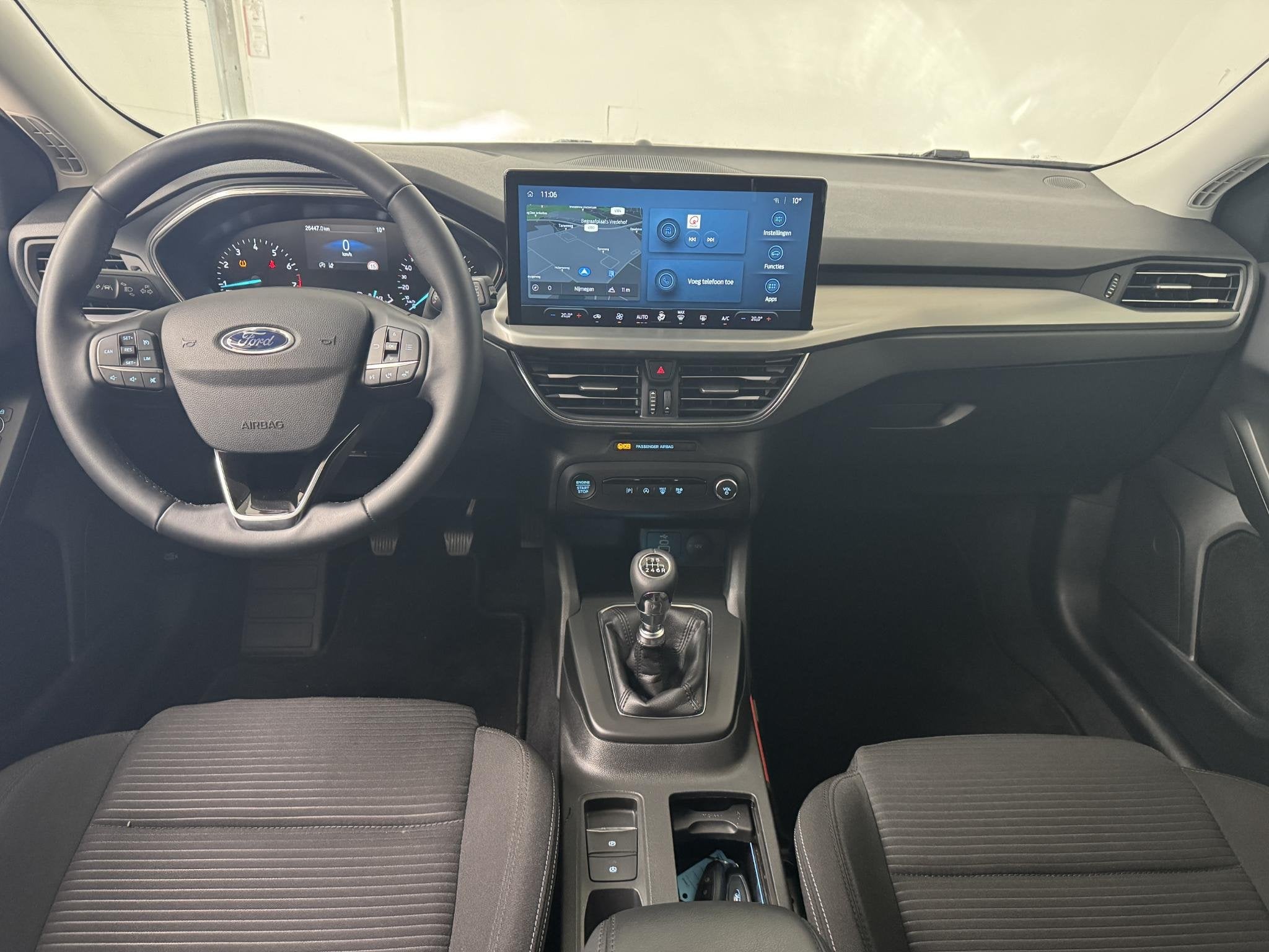 Ford Focus 1.0 EcoBoost Hybrid Titanium | Parkeersensoren V+, Auto's, Gebruikt, Met garantie (alle), Origineel Nederlands, Bedrijf