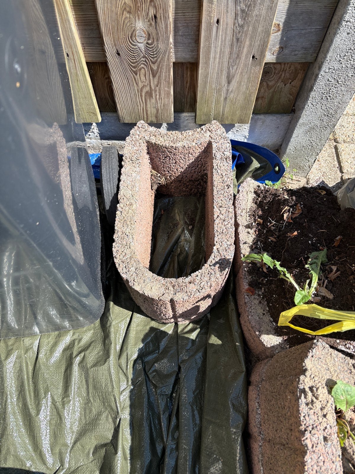 30 stapelbare roodbruine betonnen bloembakken - gratis, Ophalen, Gebruikt, Minder dan 30 cm, Minder dan 60 cm