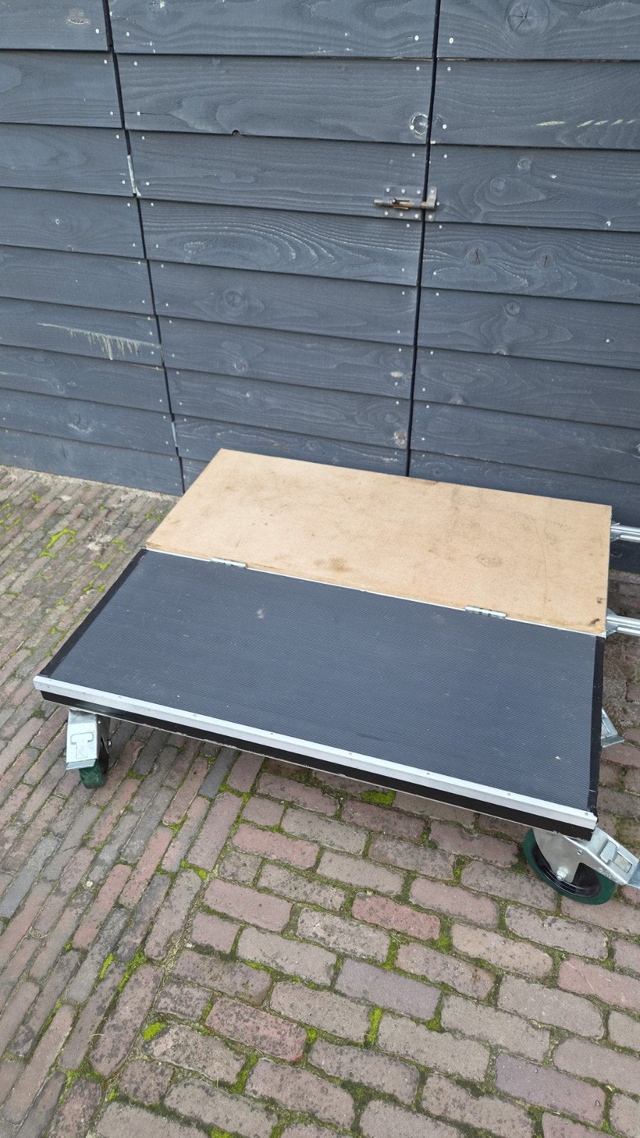 Podium, Ophalen, Johan@drumhuishelmond.nl, Drumhuis Helmond, Bakelsedijk 74