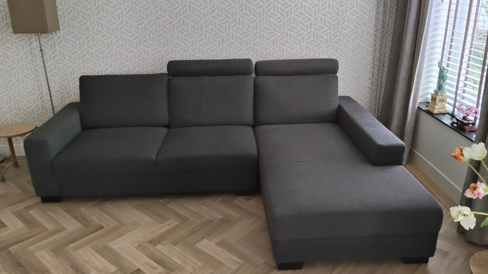 ikea donker grijze Bank met chaise longue en opberg tafel, Ophalen, Gebruikt, Stof