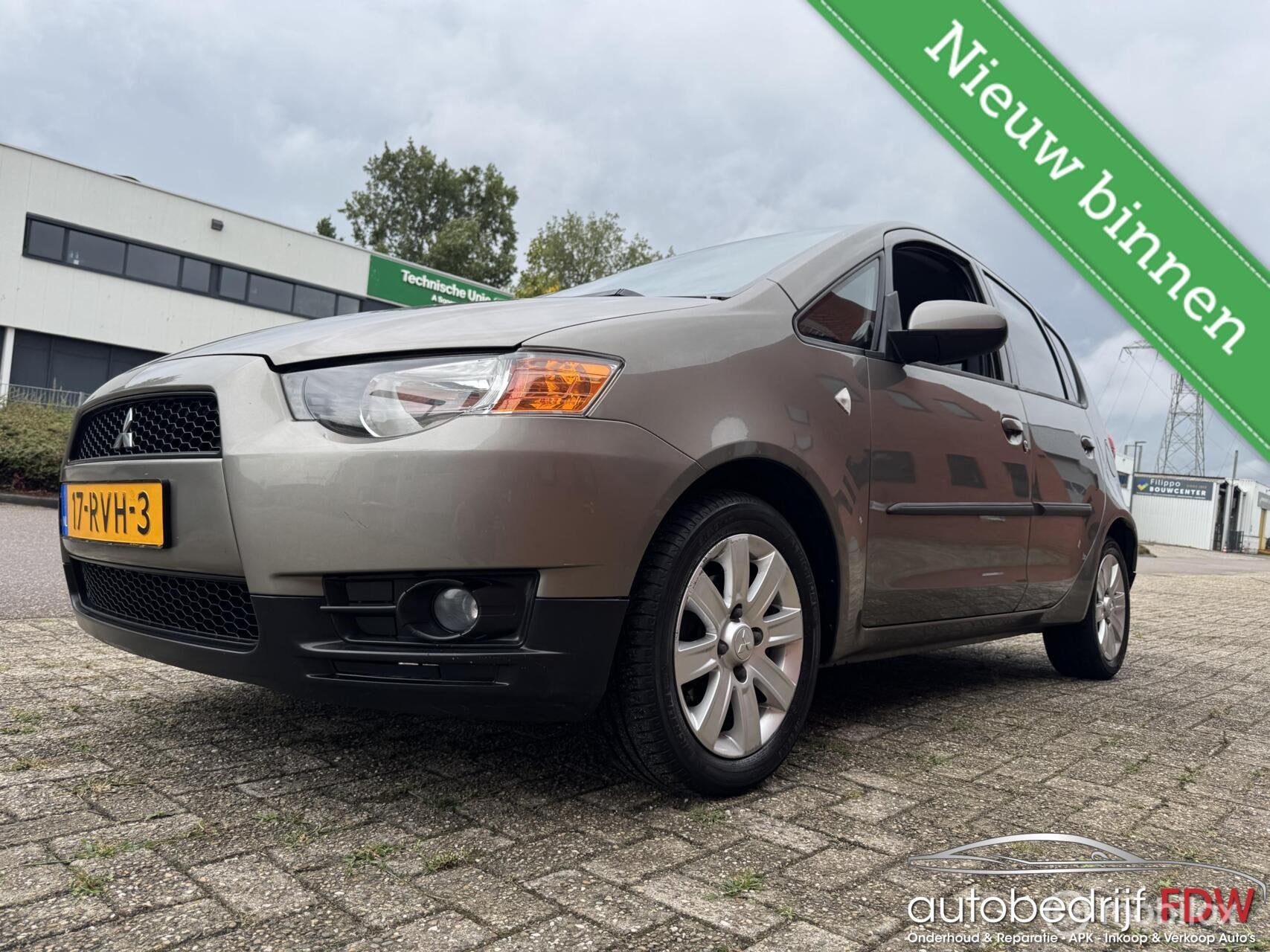 Mitsubishi Colt 1.3/5DEURS/PARK SENSOR/AIRCO/NAP/LM VELGEN/, Voorwielaandrijving, Euro 5, Gebruikt, 31 €/maand
