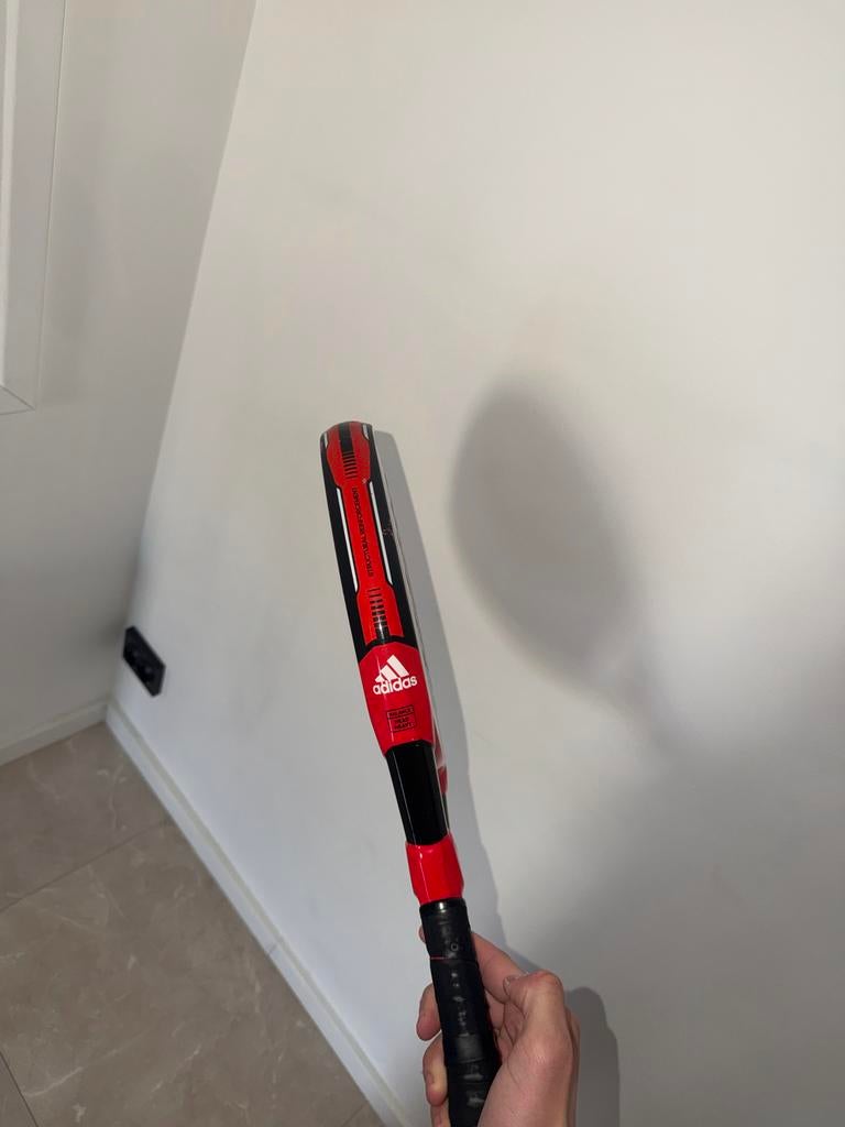 Adidas Metalbone Youth padelracket, Sport en Fitness, Padel, Ophalen of Verzenden, Gebruikt, Padelracket