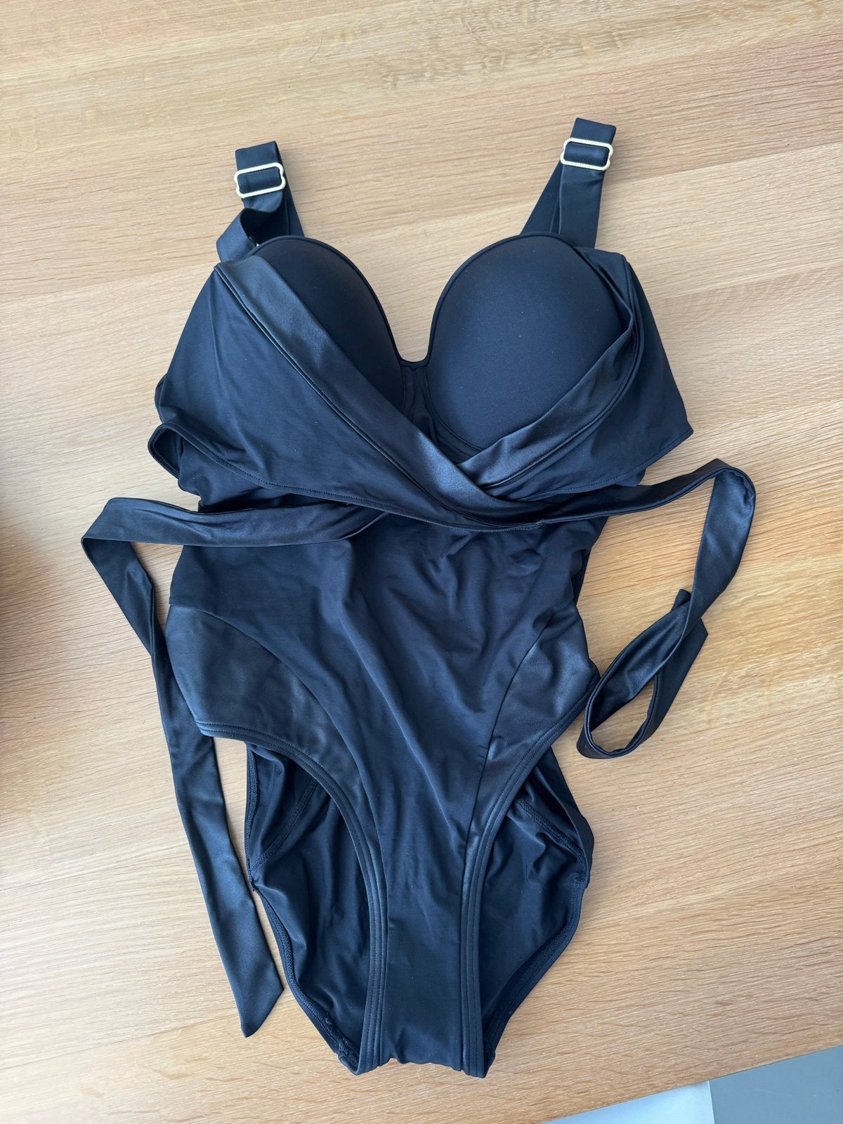 Nieuw Marlies Dekkers plunge balcony badpak maat 80F, Kleding | Dames, Ophalen of Verzenden, Nieuw, Zwart, Badpak