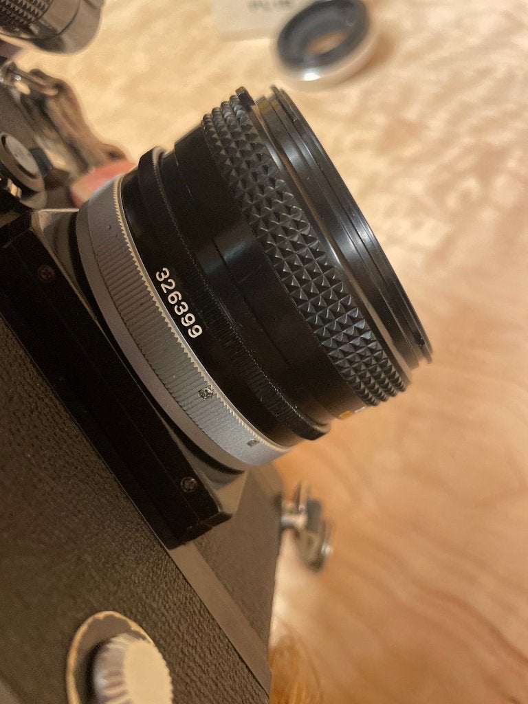 Foto 6 van Canon F-1 met 50mm lens en motor drive