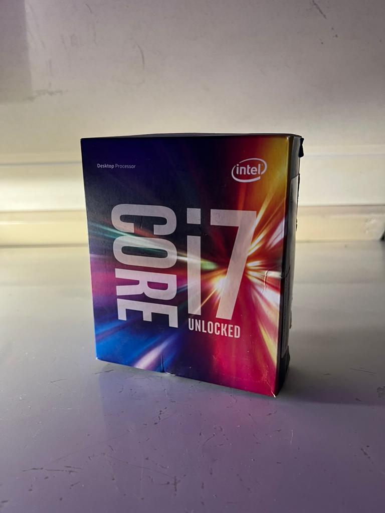 Intel i7 9700k CPU, Ophalen of Verzenden, Zo goed als nieuw, Nvt, Nvt