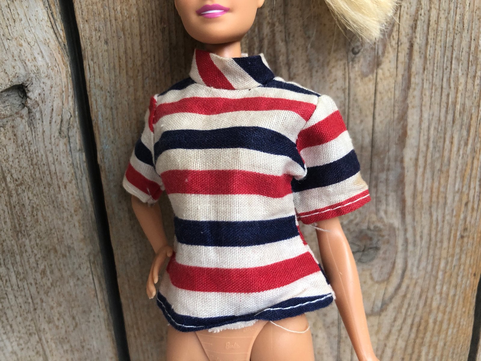 Sindy Rood wit blauw shirt, Ophalen of Verzenden, Gebruikt, Kleertjes