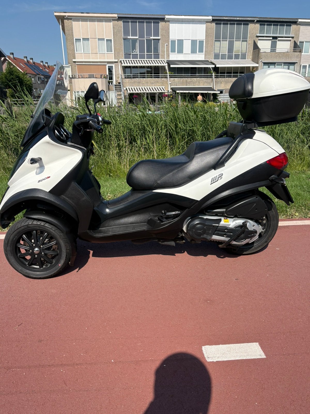 Zeer nette piaggio mp3 500cc sport, Fietsen en Brommers, Scooters | Piaggio, Ophalen, Zo goed als nieuw, Benzine, Overige modellen